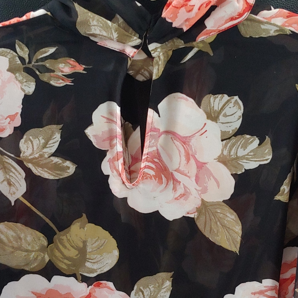 Flower blouse - Picture 5 of 7